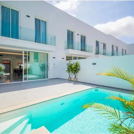 Alma Nomada With Heated Pool & Solarium & Barbacue & Chillout Ideal For Families Villa Corralejo