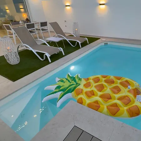 Alma Nomada With Heated Pool & Solarium & Barbacue & Chillout Ideal For Families فيلة