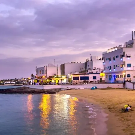 Alma Nomada With Heated Pool & Solarium & Bbq & Chillout Ideal For Families Corralejo