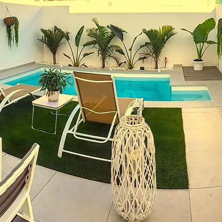 Villa Alma Nomada With Heated Pool & Solarium & Barbacue & Chillout Ideal For Families Corralejo