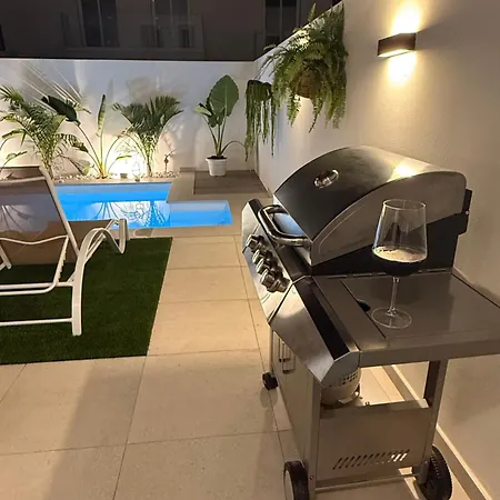 Villa Alma Nomada With Heated Pool & Solarium & Bbq & Chillout Ideal For Families