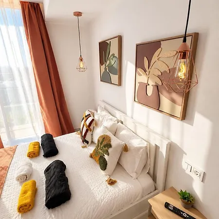 빌라 Alma Nomada With Heated Pool & Solarium & Bbq & Chillout Ideal For Families 코라레호